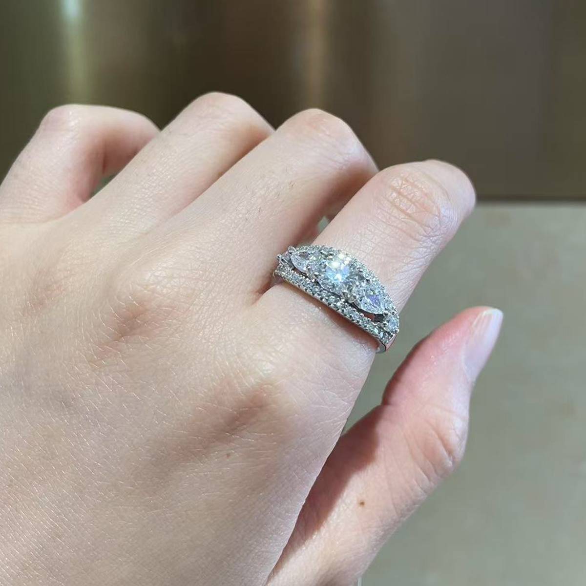 Full Diamond Three Stone Women's Ring S925 Silver Plated Platinum Customized Selection Main Stone Moissanite Diamond 0.8ct/Secondary Stone High Carbon Diamond